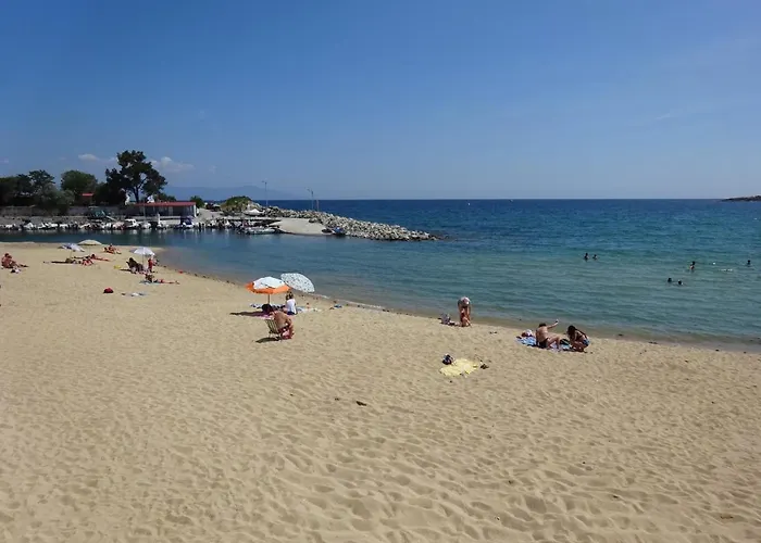 Kalamitsa Beachfront Escape Apartament