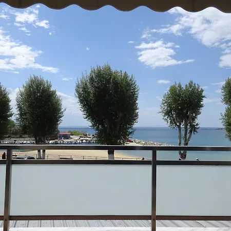 Kalamitsa Beachfront Escape Kavala