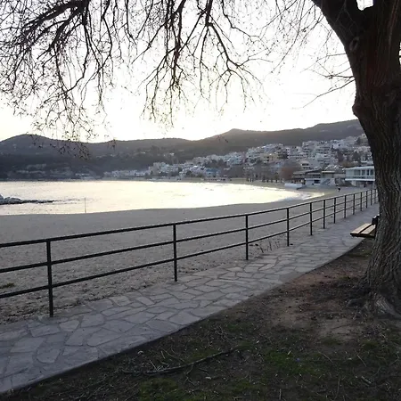 Kalamitsa Beachfront Escape * Kavala