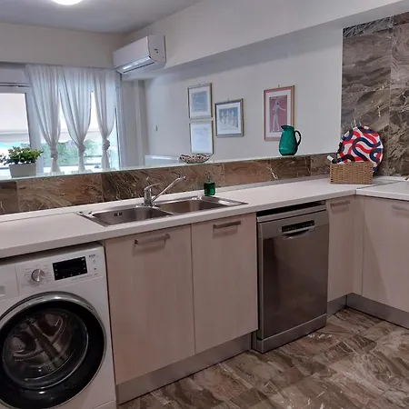 Διαμέρισμα Kalamitsa Beachfront Escape Καβάλα