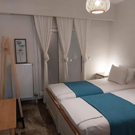 Kalamitsa Beachfront Escape *