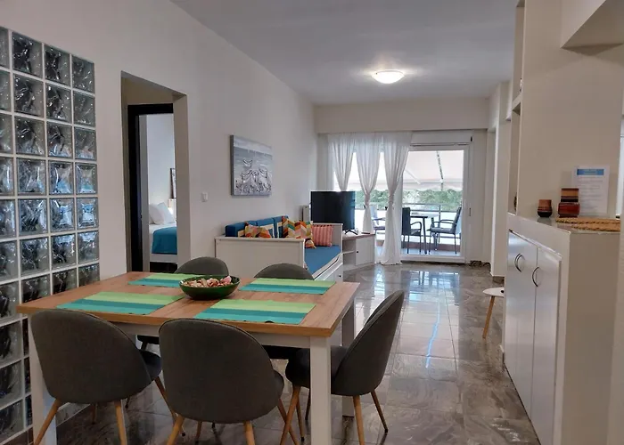 Apartament Kalamitsa Beachfront Escape